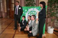 Mezinárodní titul Ekoškola byl předán 21 školám z celé ČR: Dne 27. června 2007 proběhlo ve Valdštejnském…