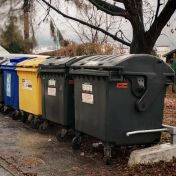 Třídění odpadu není jen dobrý zvyk, ale zákonná povinnost Třídění odpadu není jen dobrý zvyk, ale zákonná povinnost