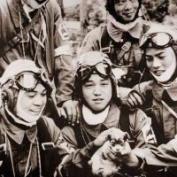 Japonští piloti kamikaze - klikněte pro zobrazení detailu