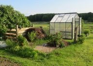 Jak připravit zahradní skleník na jaro? : Jaro je tu! A s ním i nezbytné jarní práce na...
