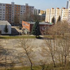Současná betonová plocha