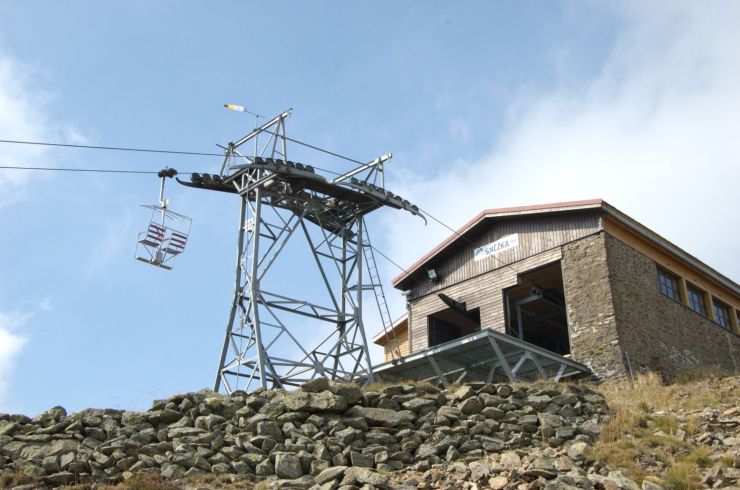 zobrazit detail snímku: Stará lanovka na Sněžku. Rok 2009